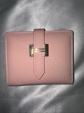 New! Hermes Classic Pink Pebbled Leather Wallet with Gold Hardware